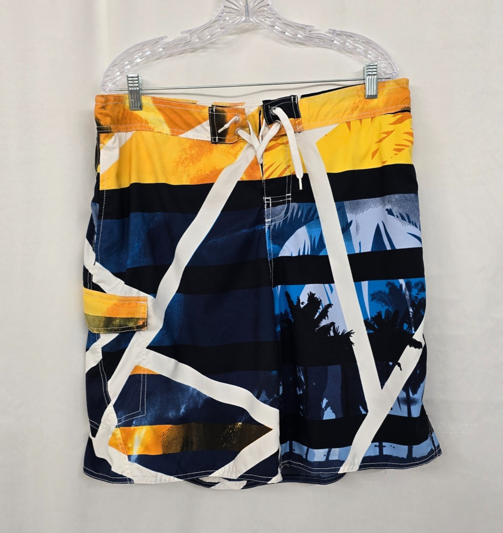 Maui Waves Swim Trunks Men's 2XL Blue Gold Tropical Mesh Lining Tie Front Pocket